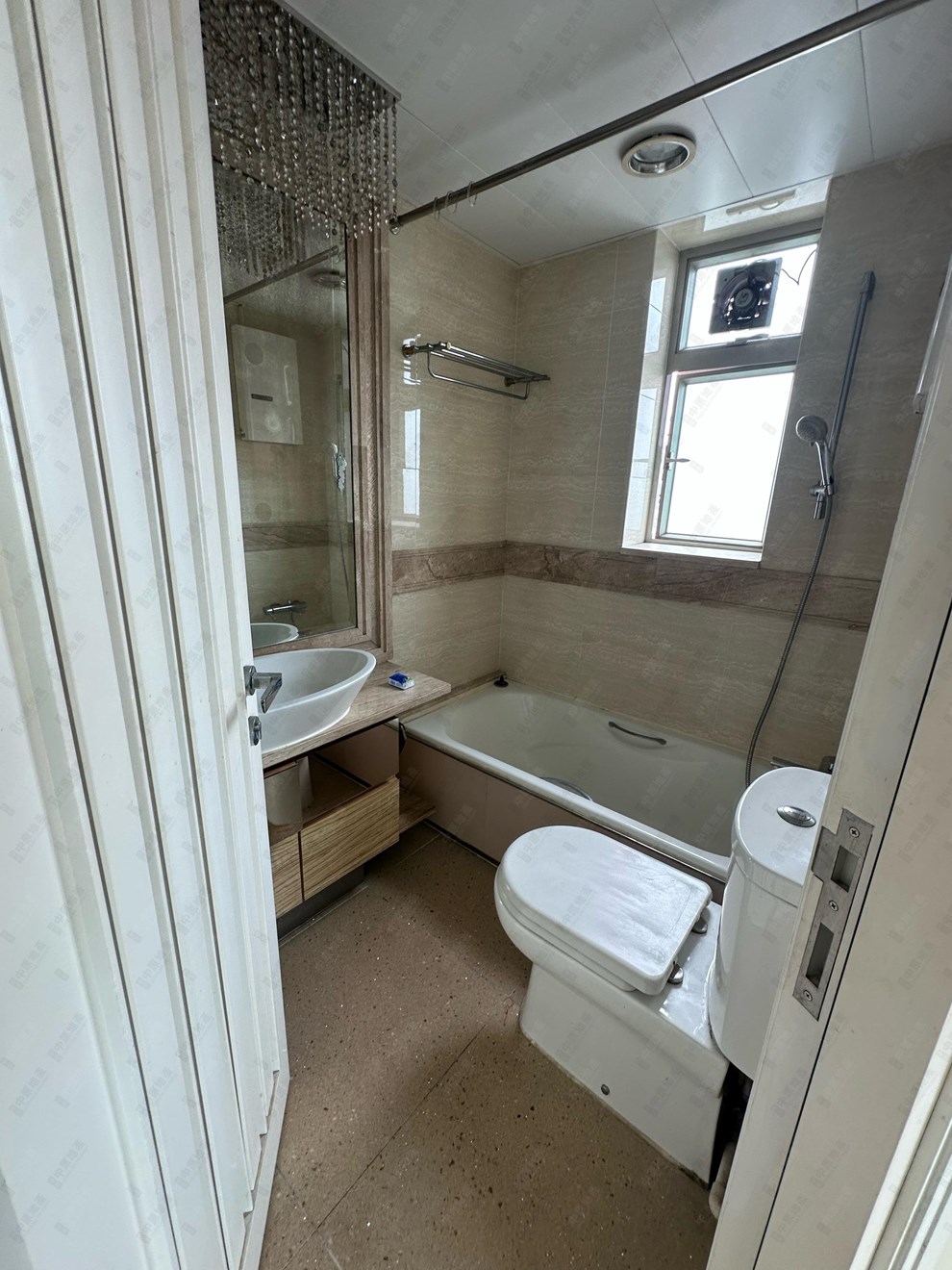 Unit Interior-Master Bathroom