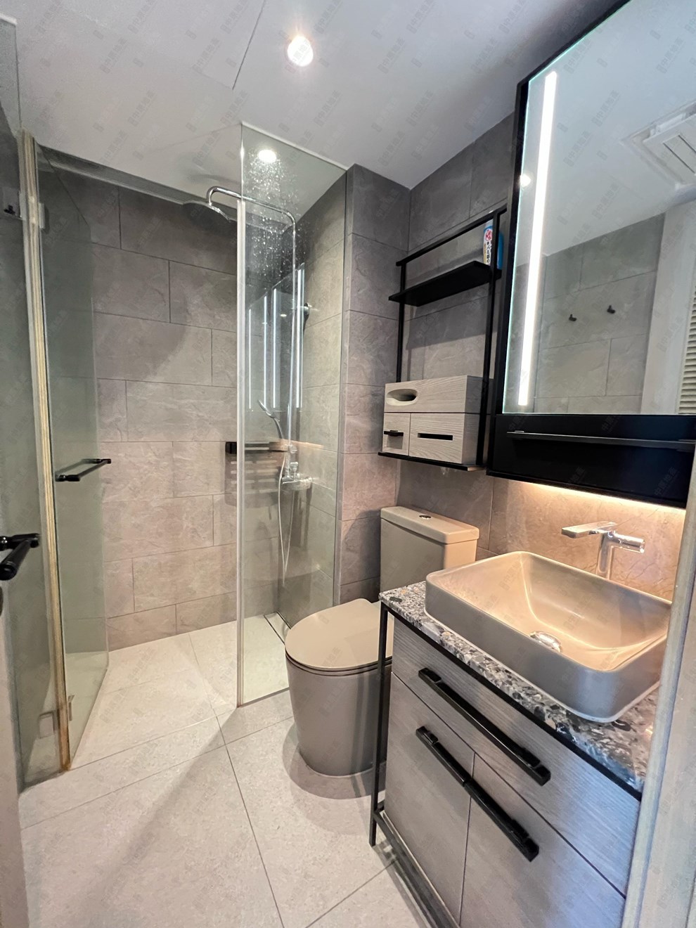 Unit Interior-Bathroom