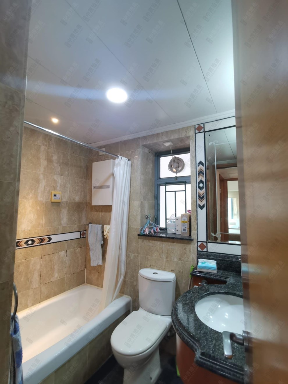 Unit Interior-Bathroom