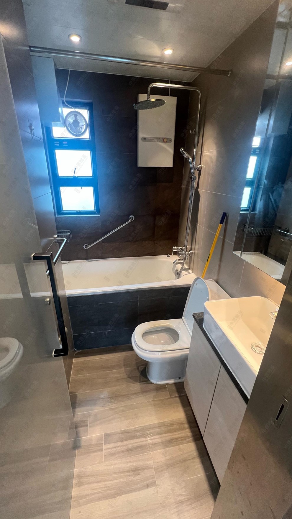 Unit Interior-Bathroom