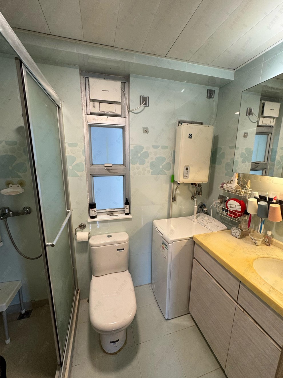 Unit Interior-Bathroom