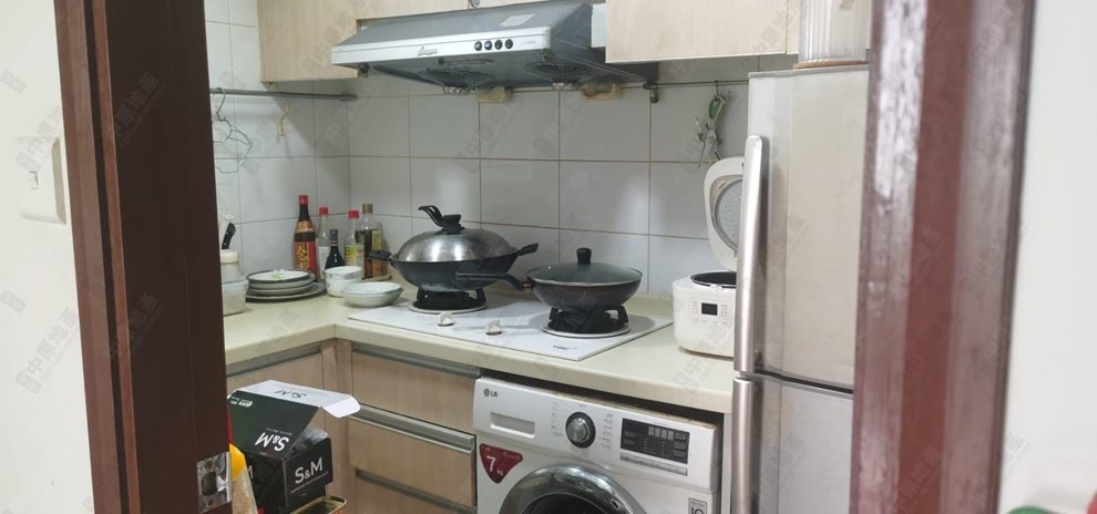 Unit Interior-Kitchen