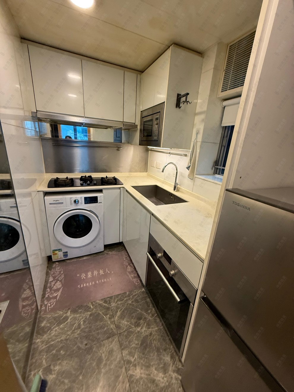 Unit Interior-Kitchen