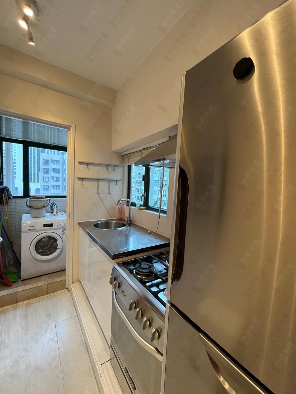 Unit Interior-Kitchen