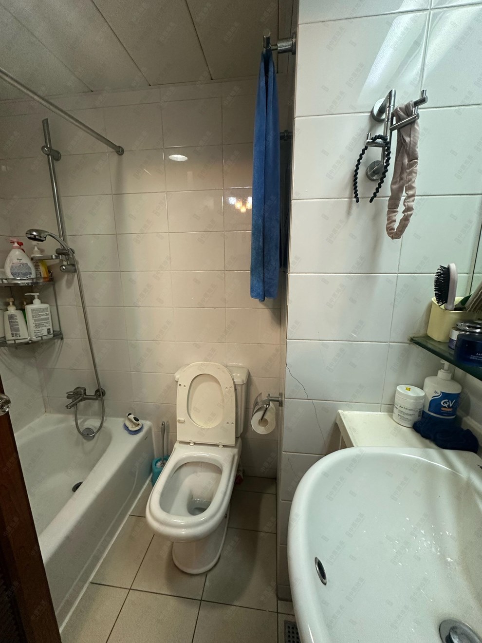 Unit Interior-Bathroom