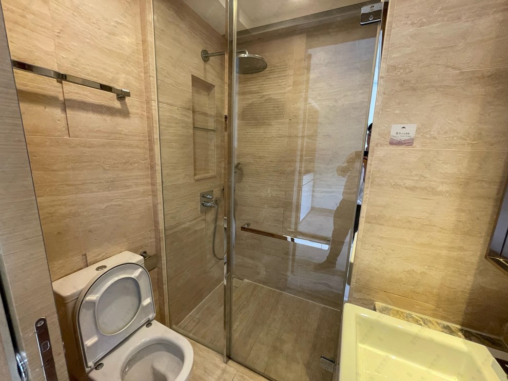 Unit Interior-Bathroom