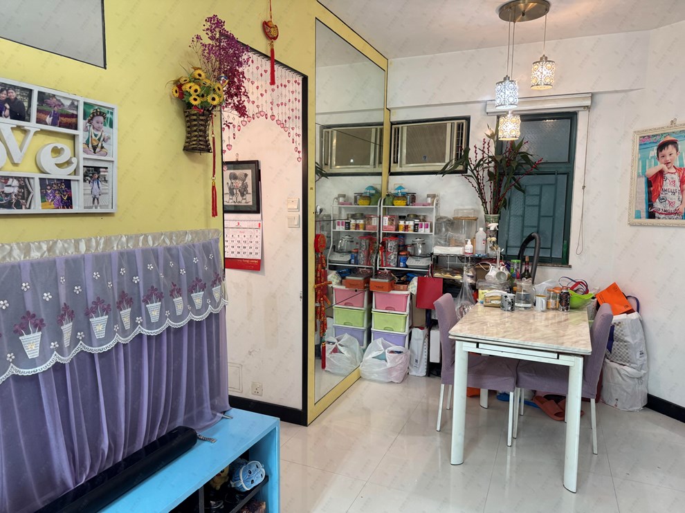 Unit Interior-Dining Room