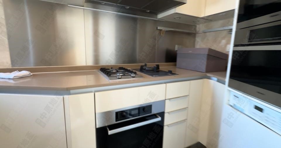 Unit Interior-Kitchen