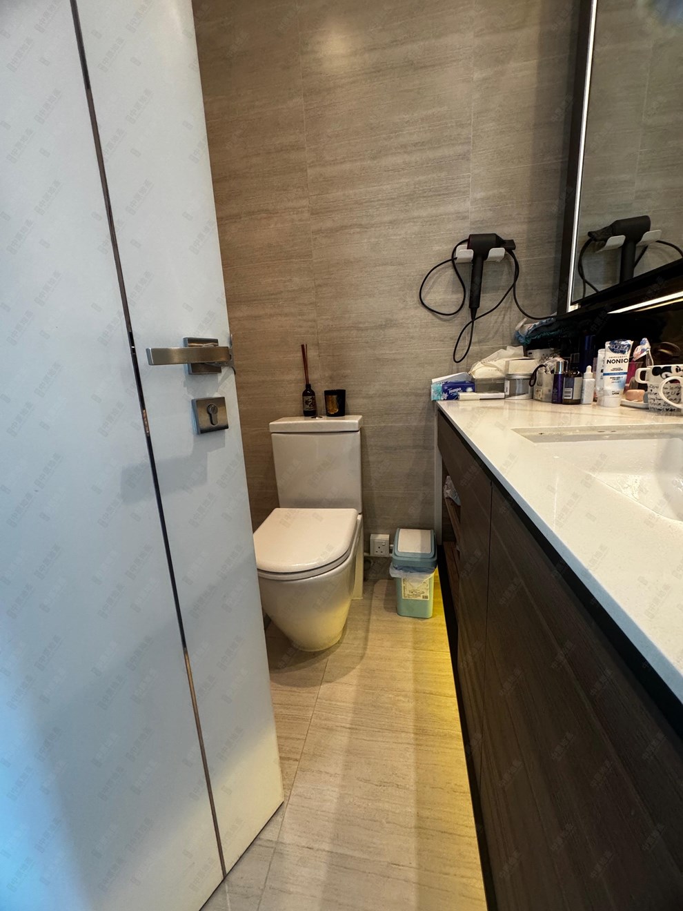 Unit Interior-Bathroom