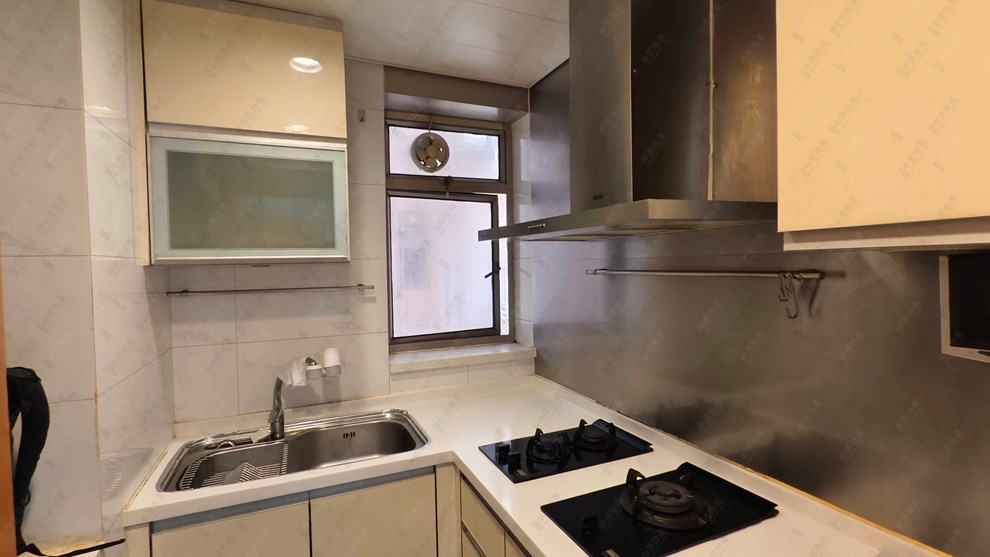 Unit Interior-Kitchen