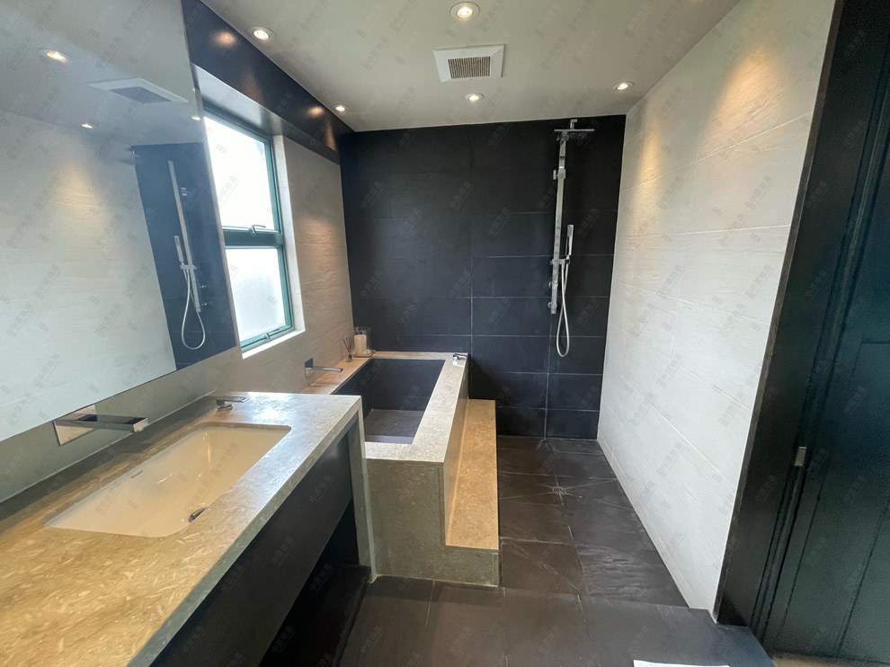 Unit Interior-Bathroom
