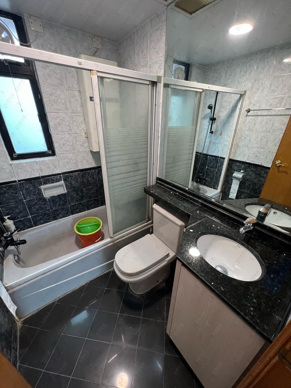 Unit Interior-Master Bathroom