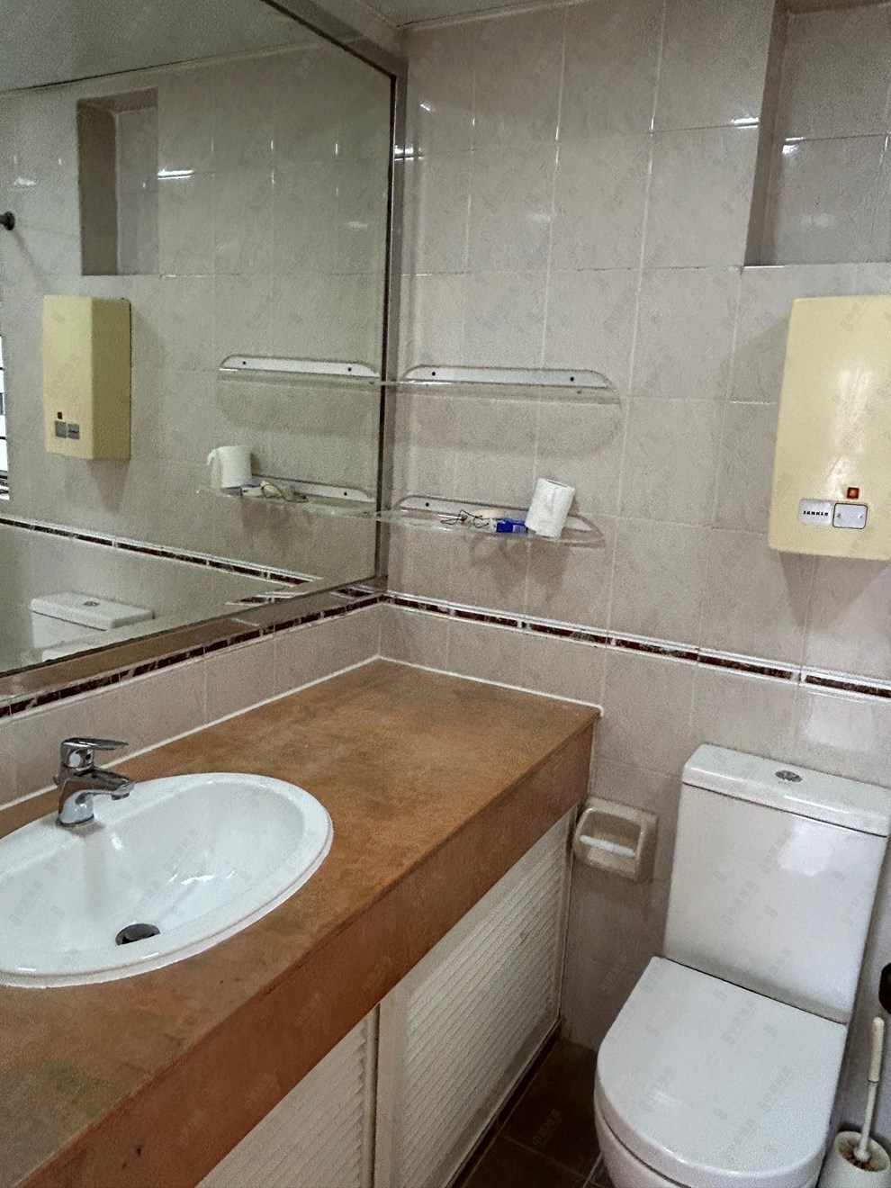 Unit Interior-Bathroom