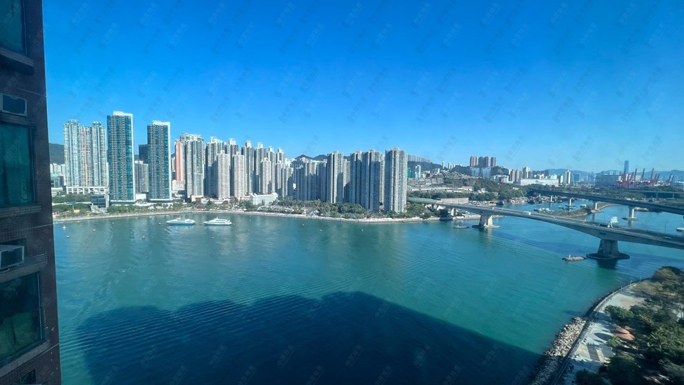 窗外景观-由睡房
