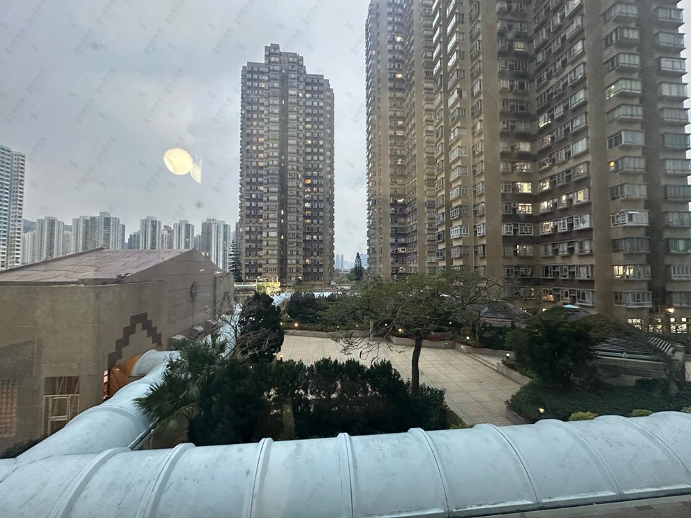 窗外景觀-由睡房