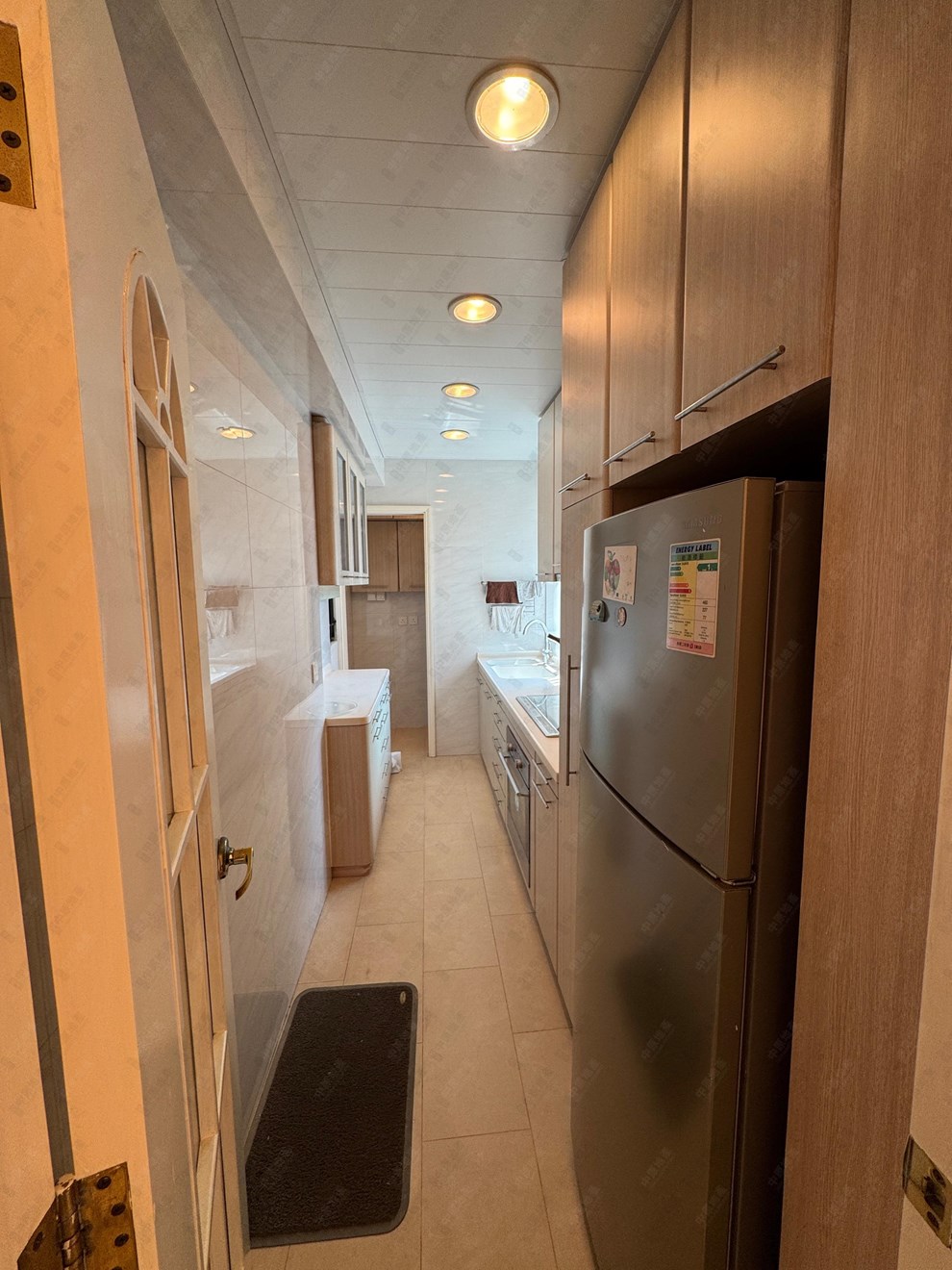 Unit Interior-Kitchen