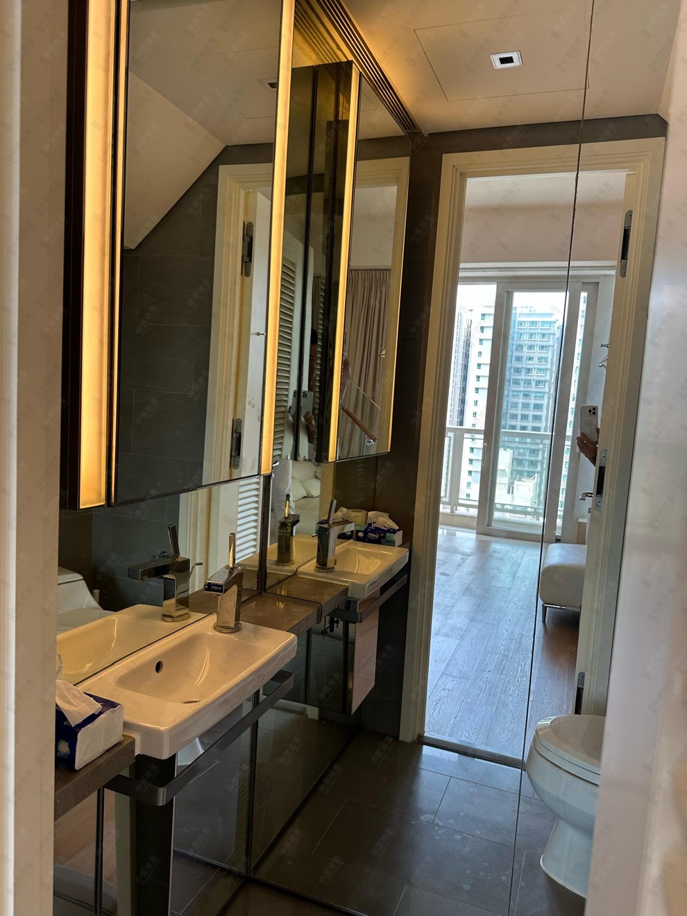 Unit Interior-Washroom
