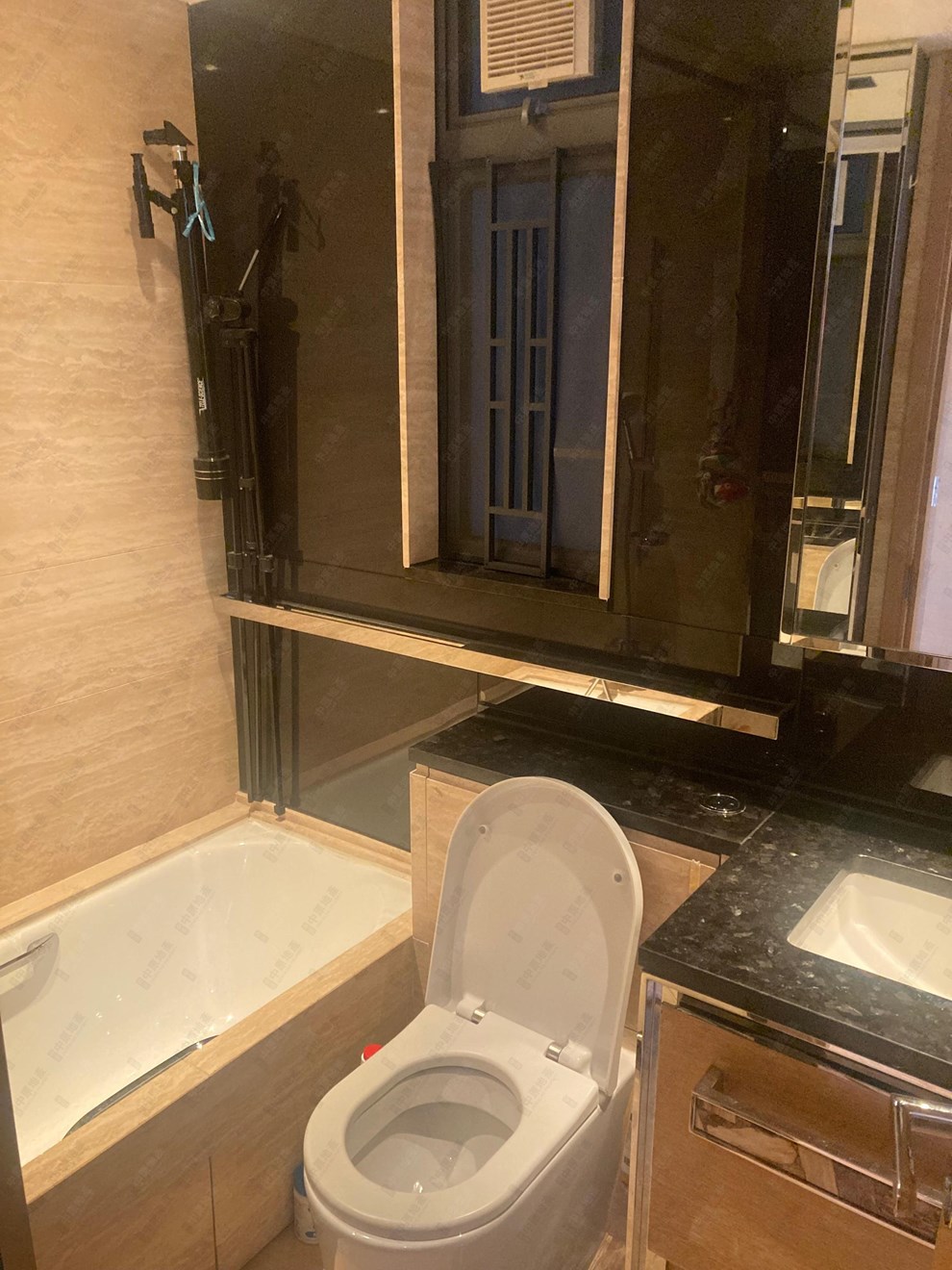 Unit Interior-Bathroom