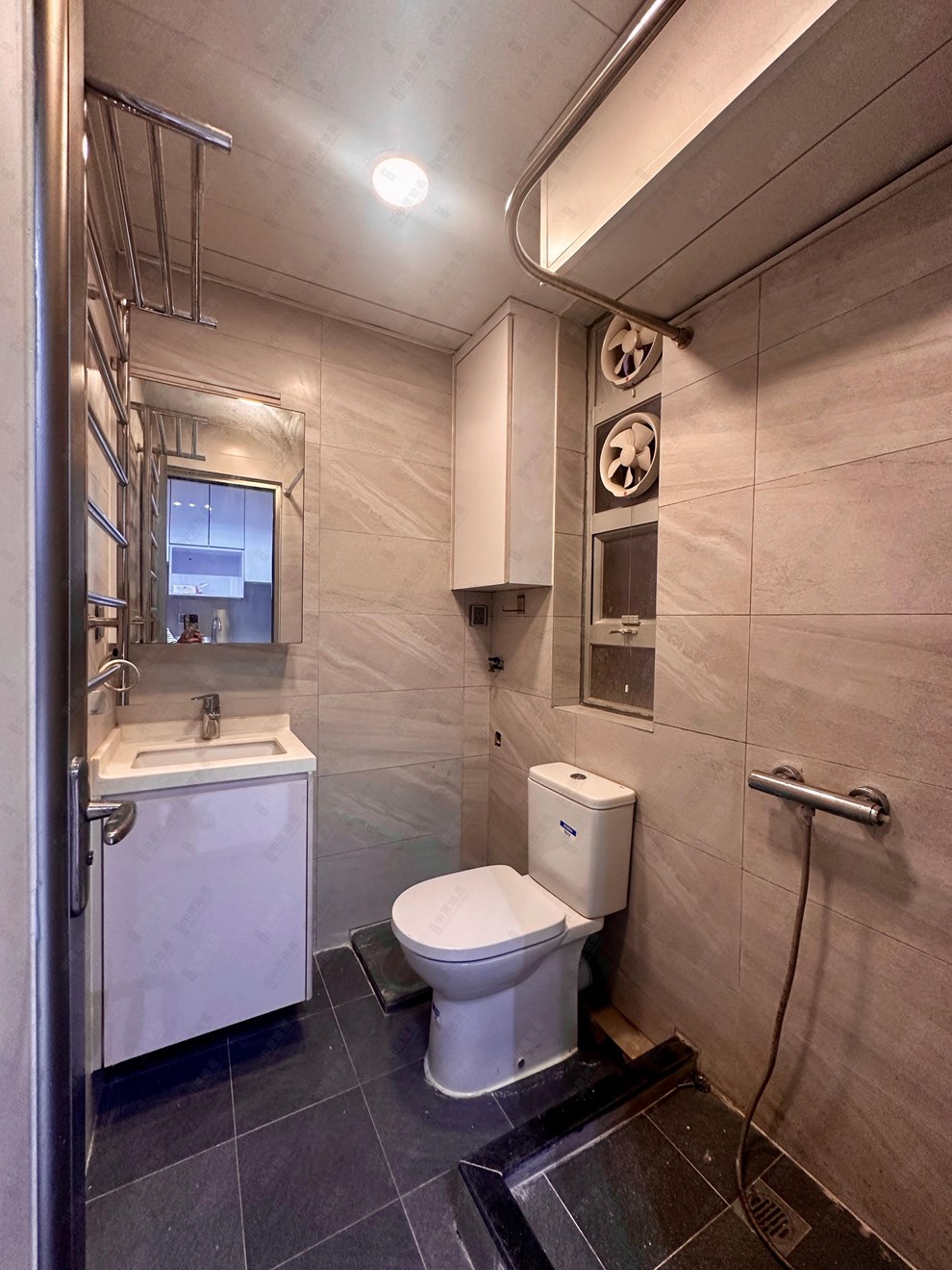 Unit Interior-Bathroom