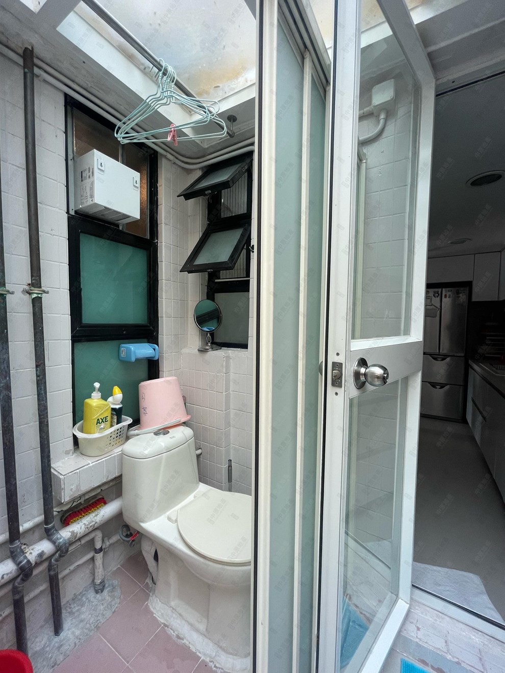 Unit Interior-Maid Toilet