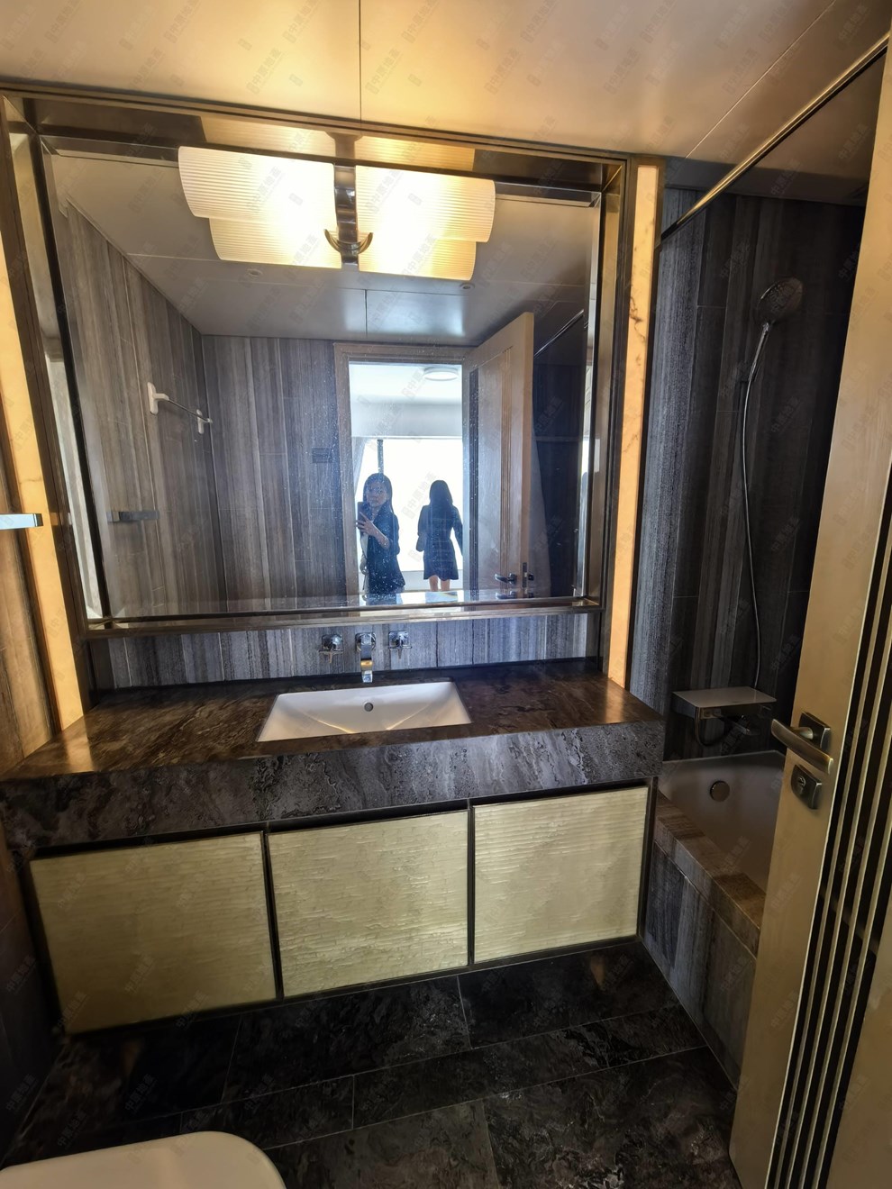 Unit Interior-Master Bathroom