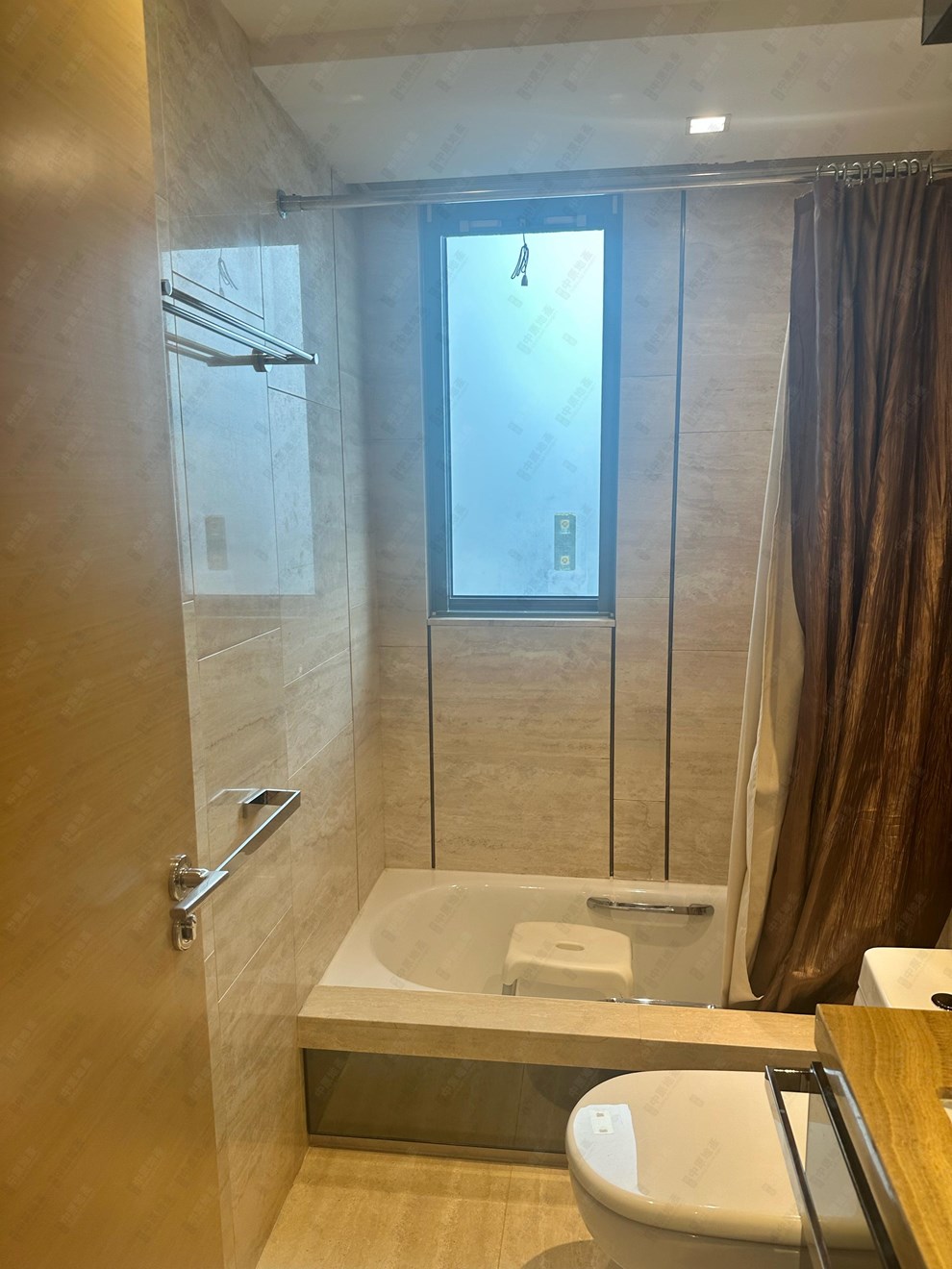 Unit Interior-Bathroom