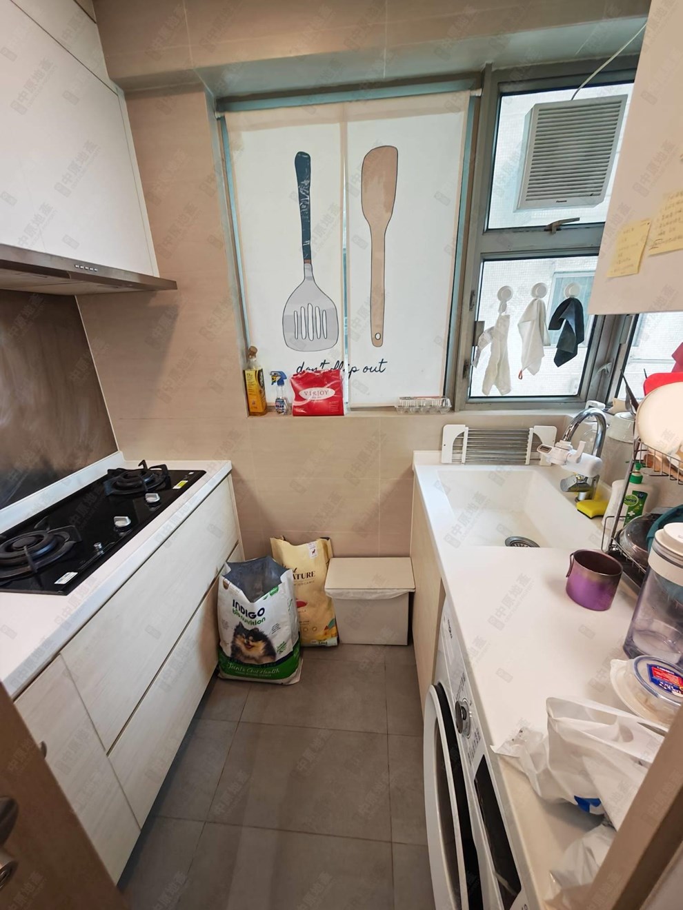 Unit Interior-Kitchen