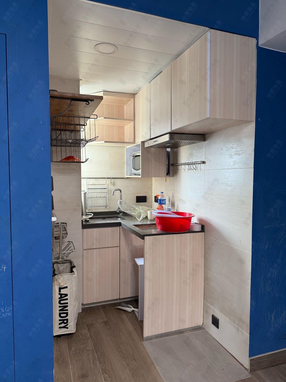 Unit Interior-Kitchen