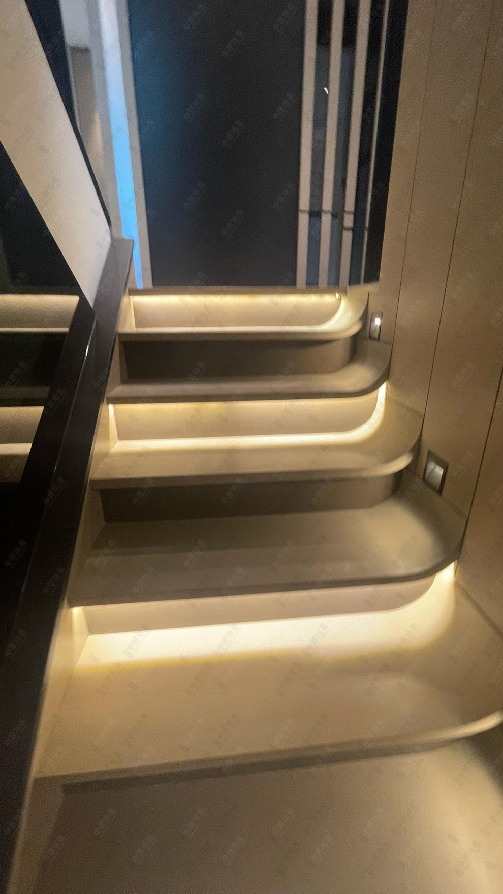 Unit Interior-Internal Staircase