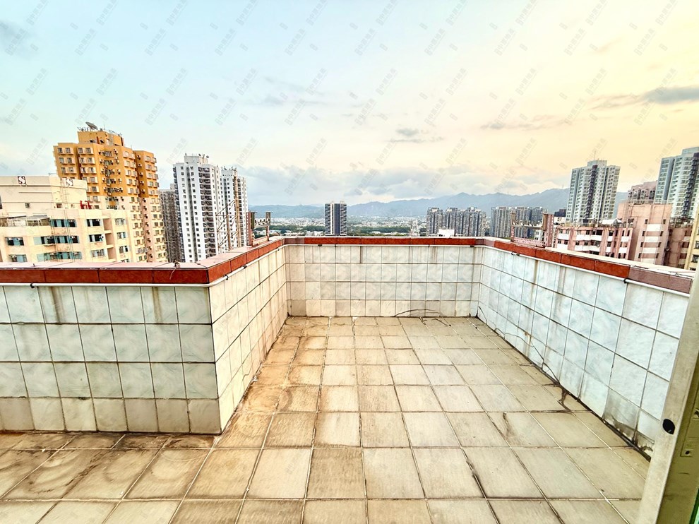 Unit Exterior-Roof
