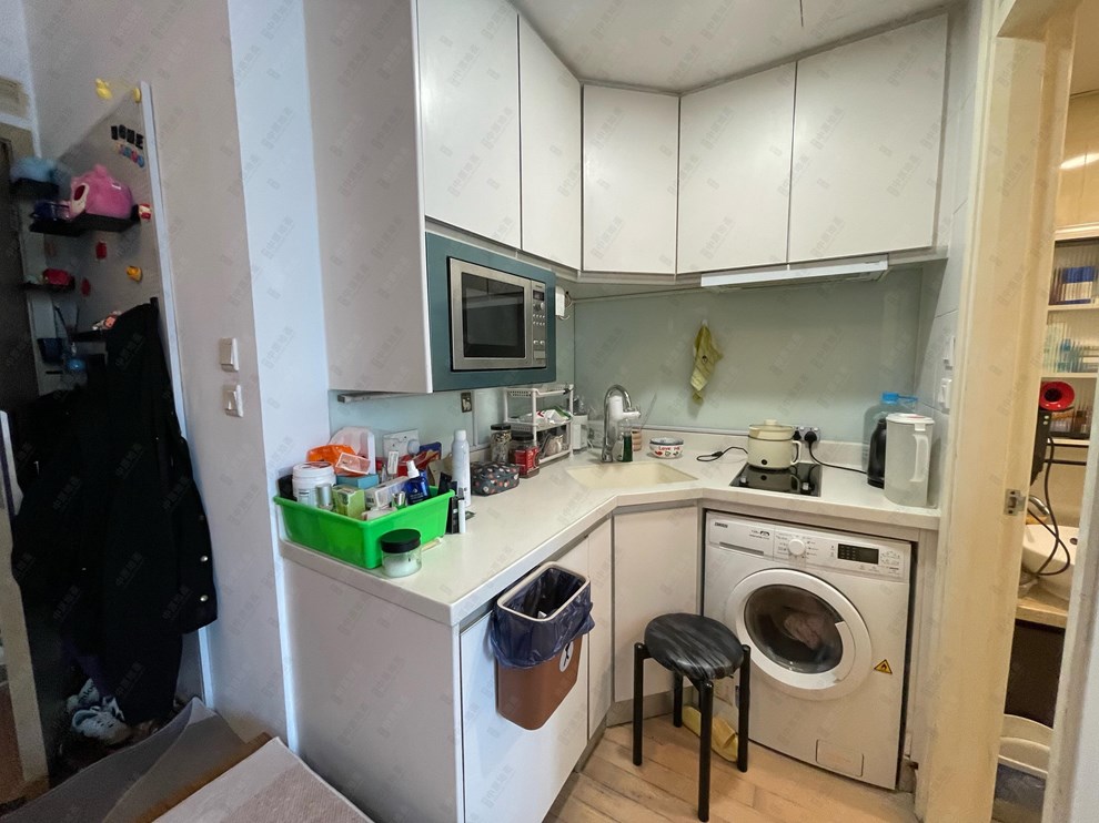 Unit Interior-Open Kitchen