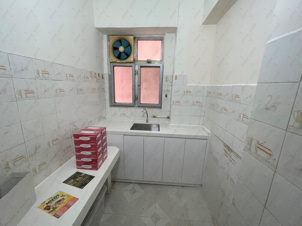 Unit Interior-Kitchen