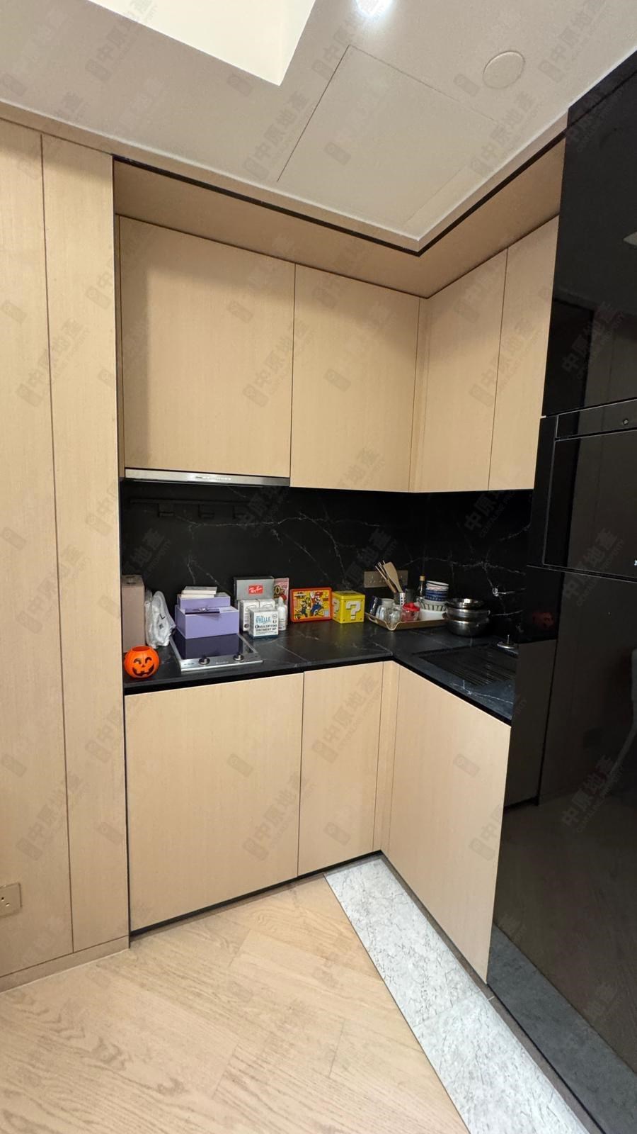 Unit Interior-Kitchen