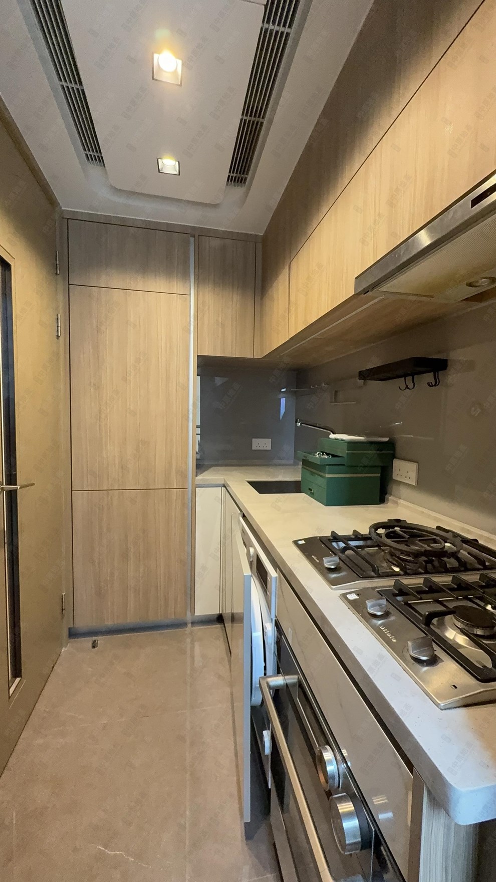 Unit Interior-Kitchen