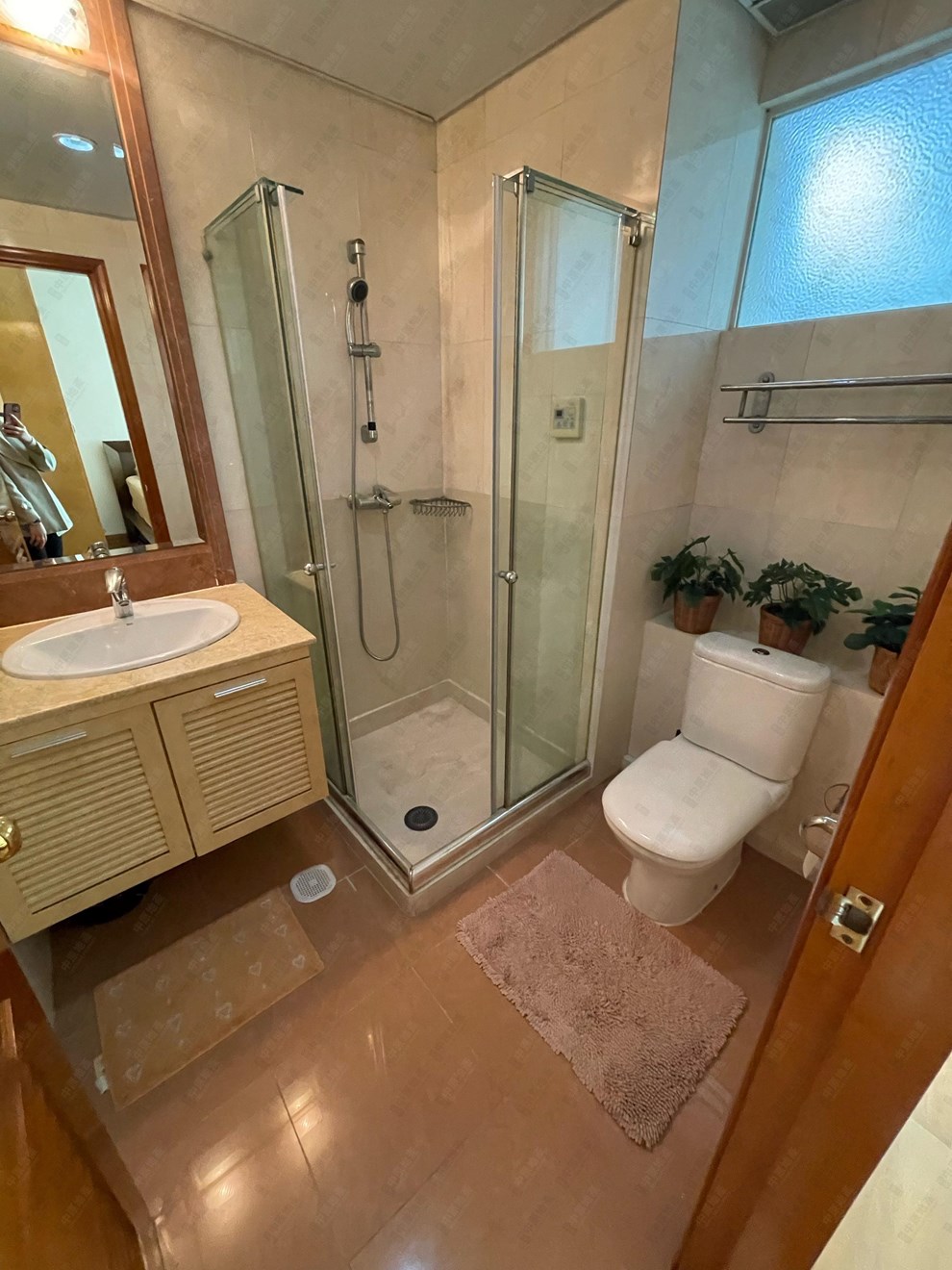 Unit Interior-Bathroom