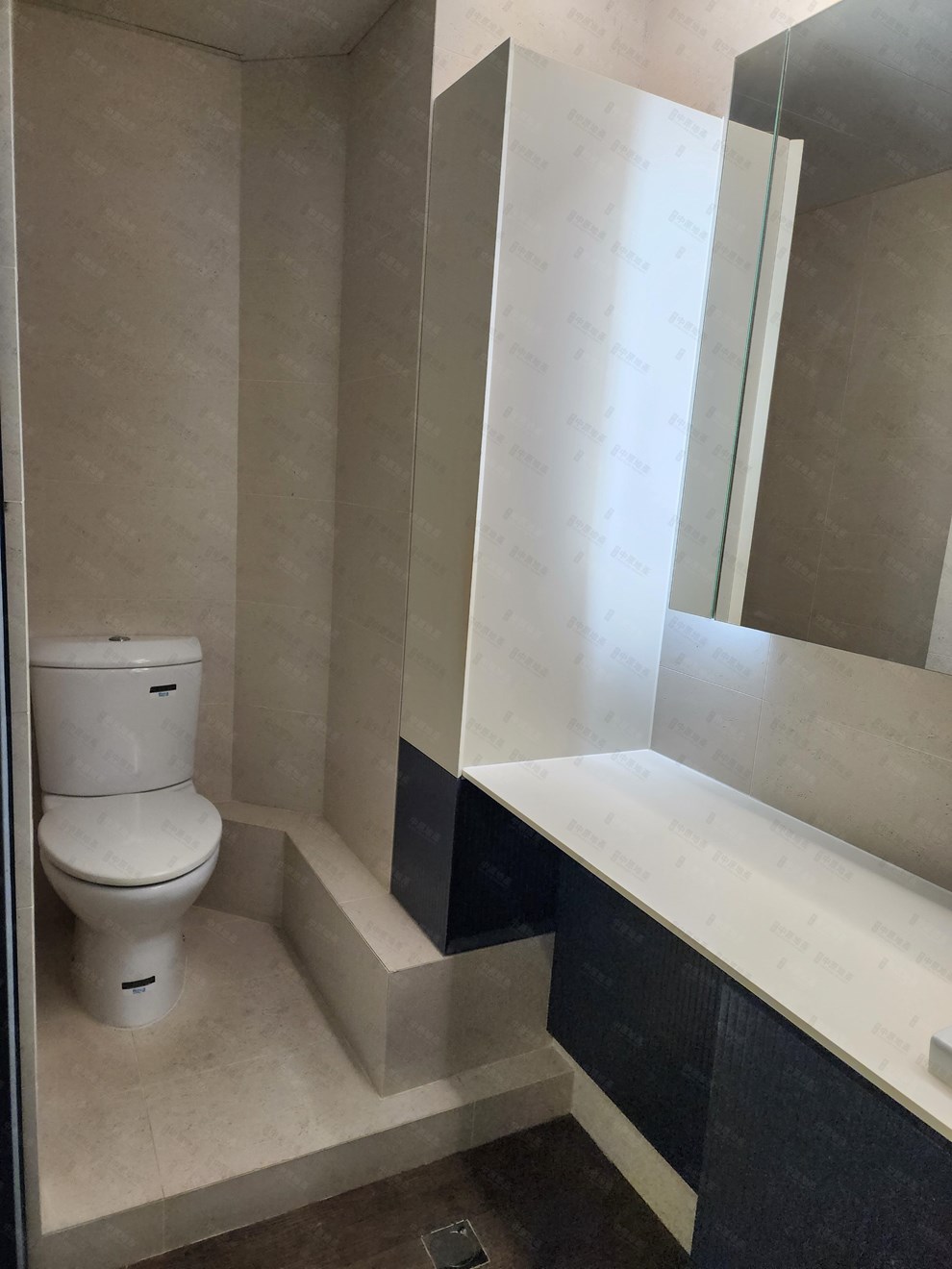 Unit Interior-Master Bathroom