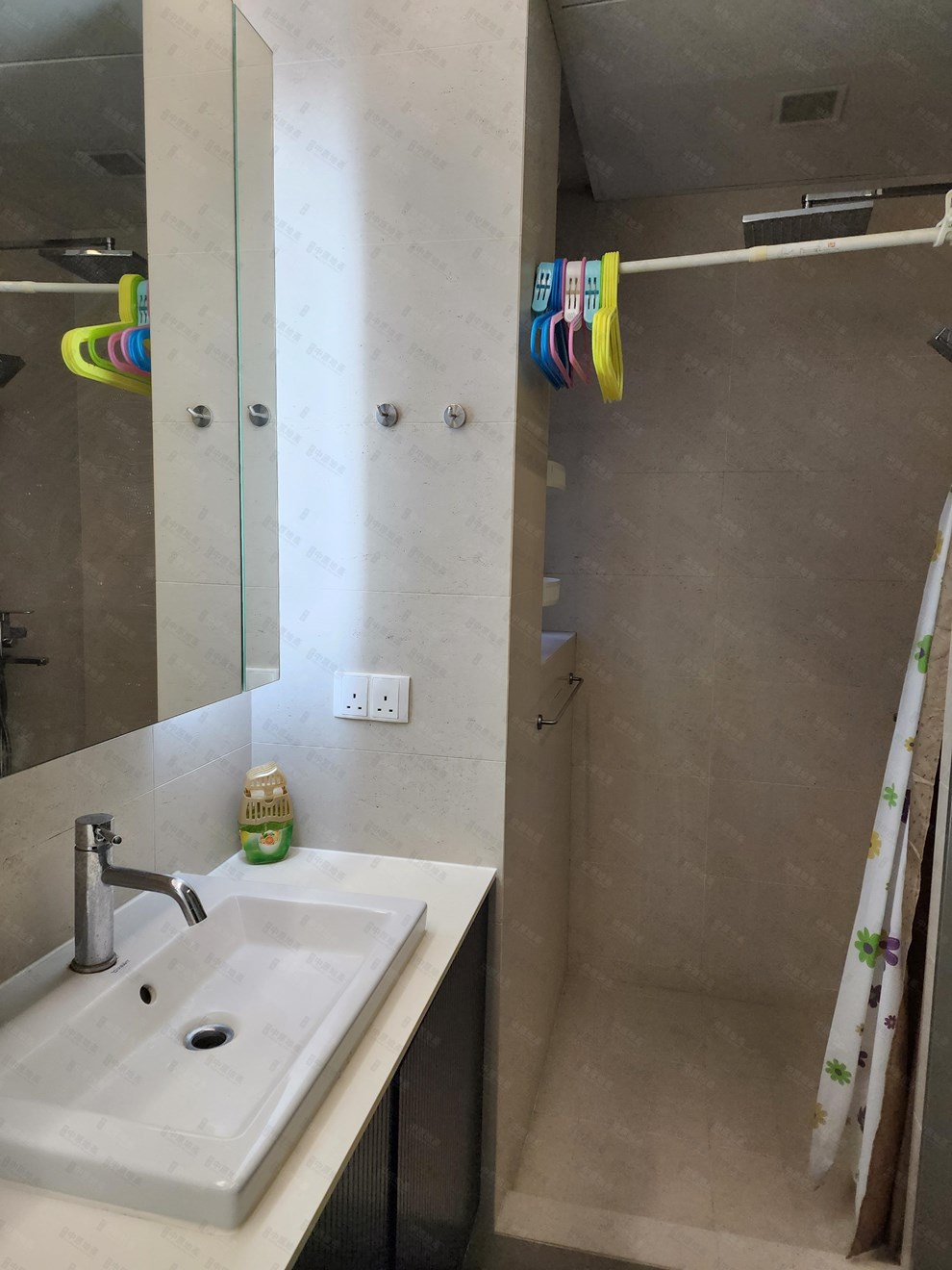 Unit Interior-Master Bathroom