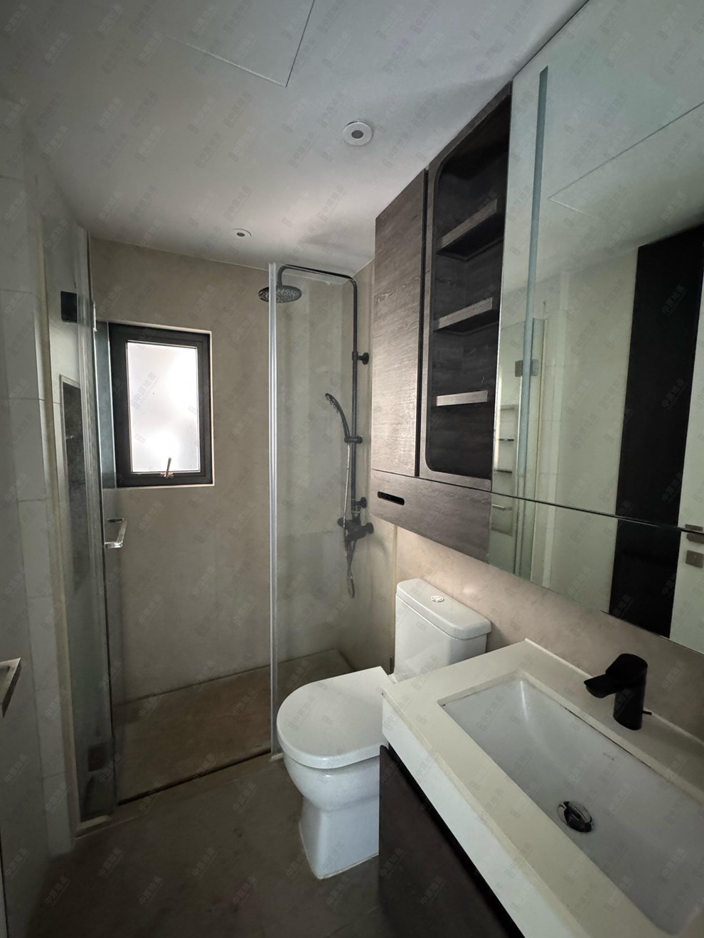 Unit Interior-Bathroom