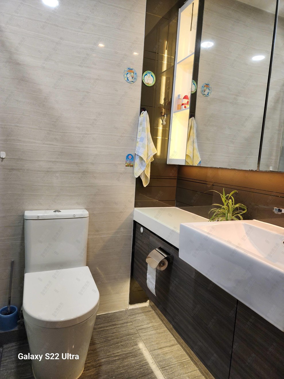 Unit Interior-Washroom