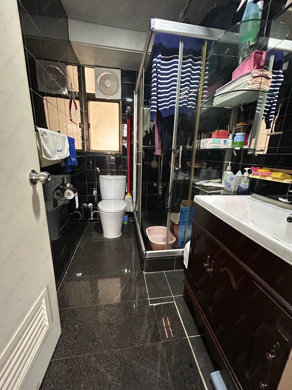 Unit Interior-Bathroom