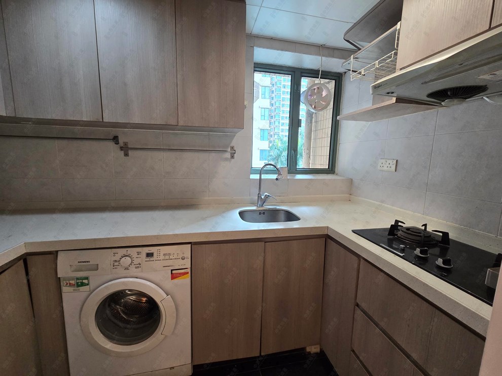 Unit Interior-Kitchen