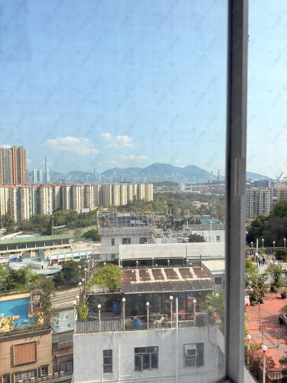 窗外景觀-由睡房