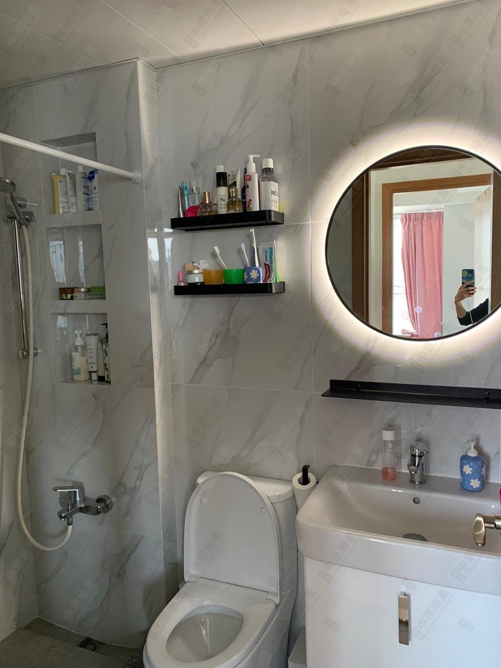 Unit Interior-Bathroom