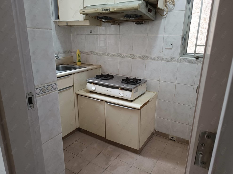 Unit Interior-Kitchen