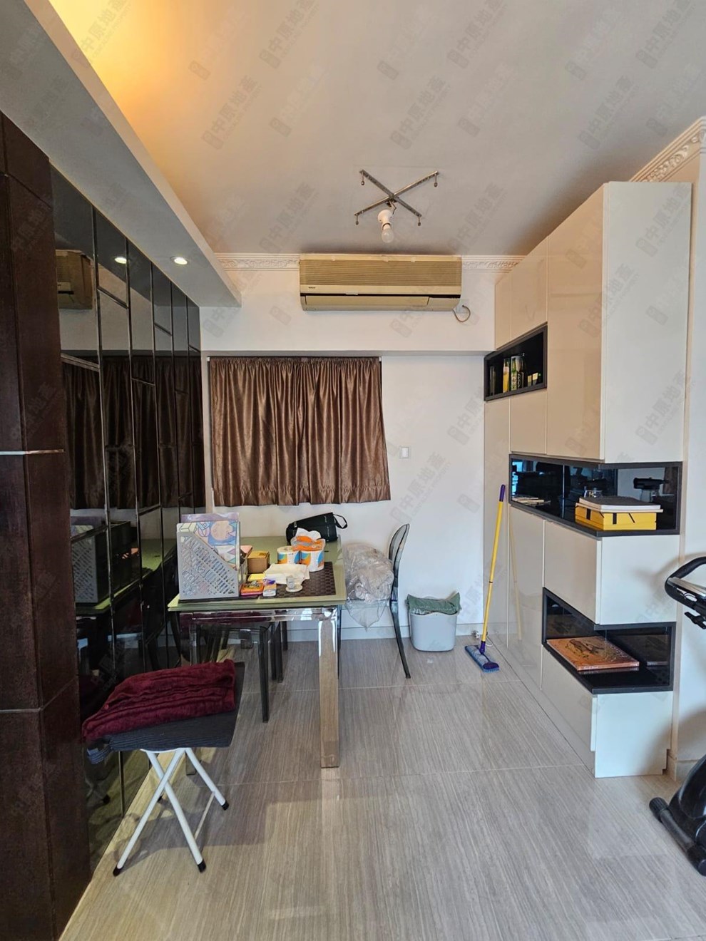 Unit Interior-Dining Room