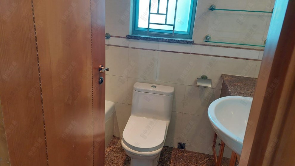 Unit Interior-Bathroom