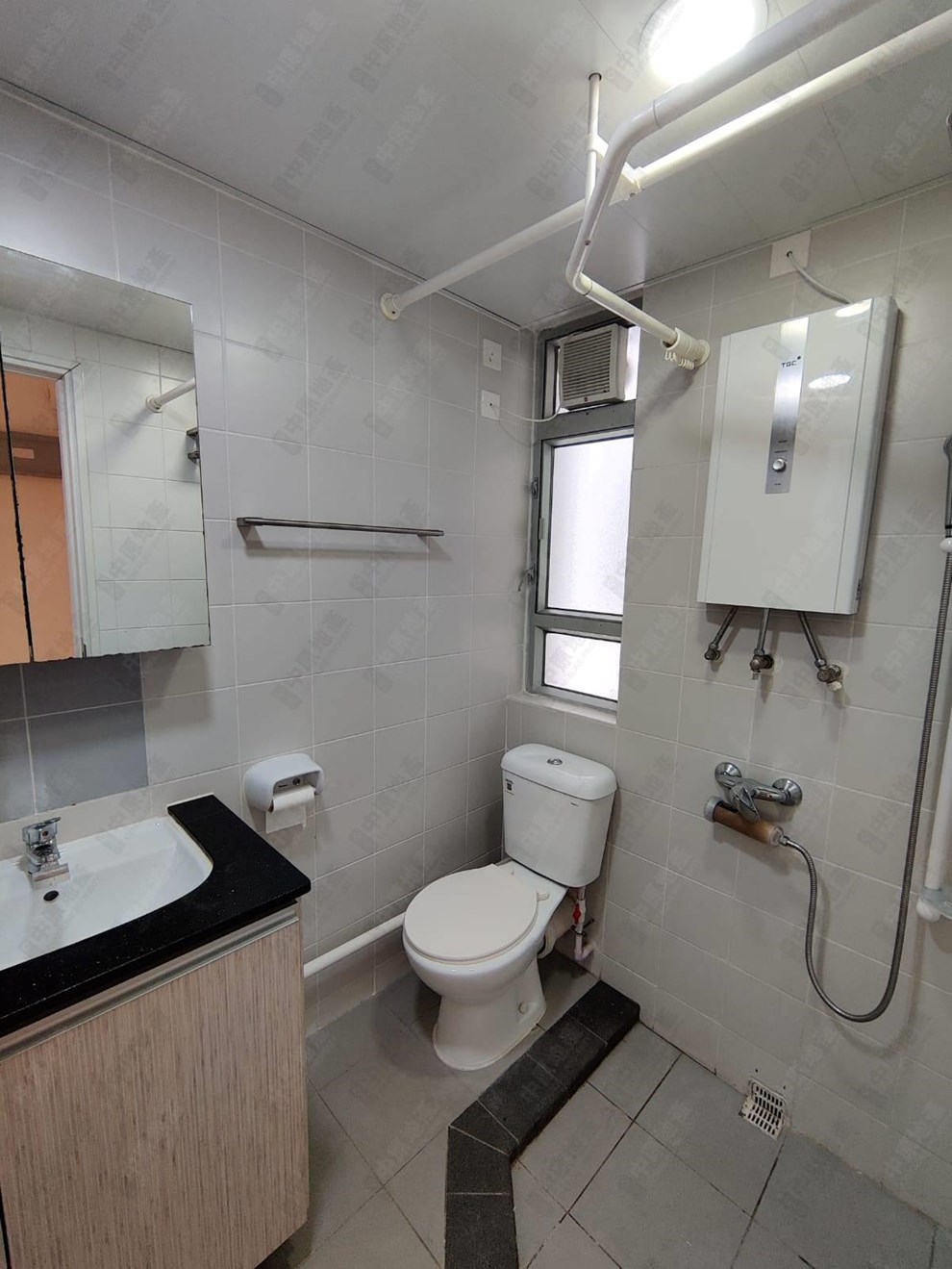 Unit Interior-Bathroom