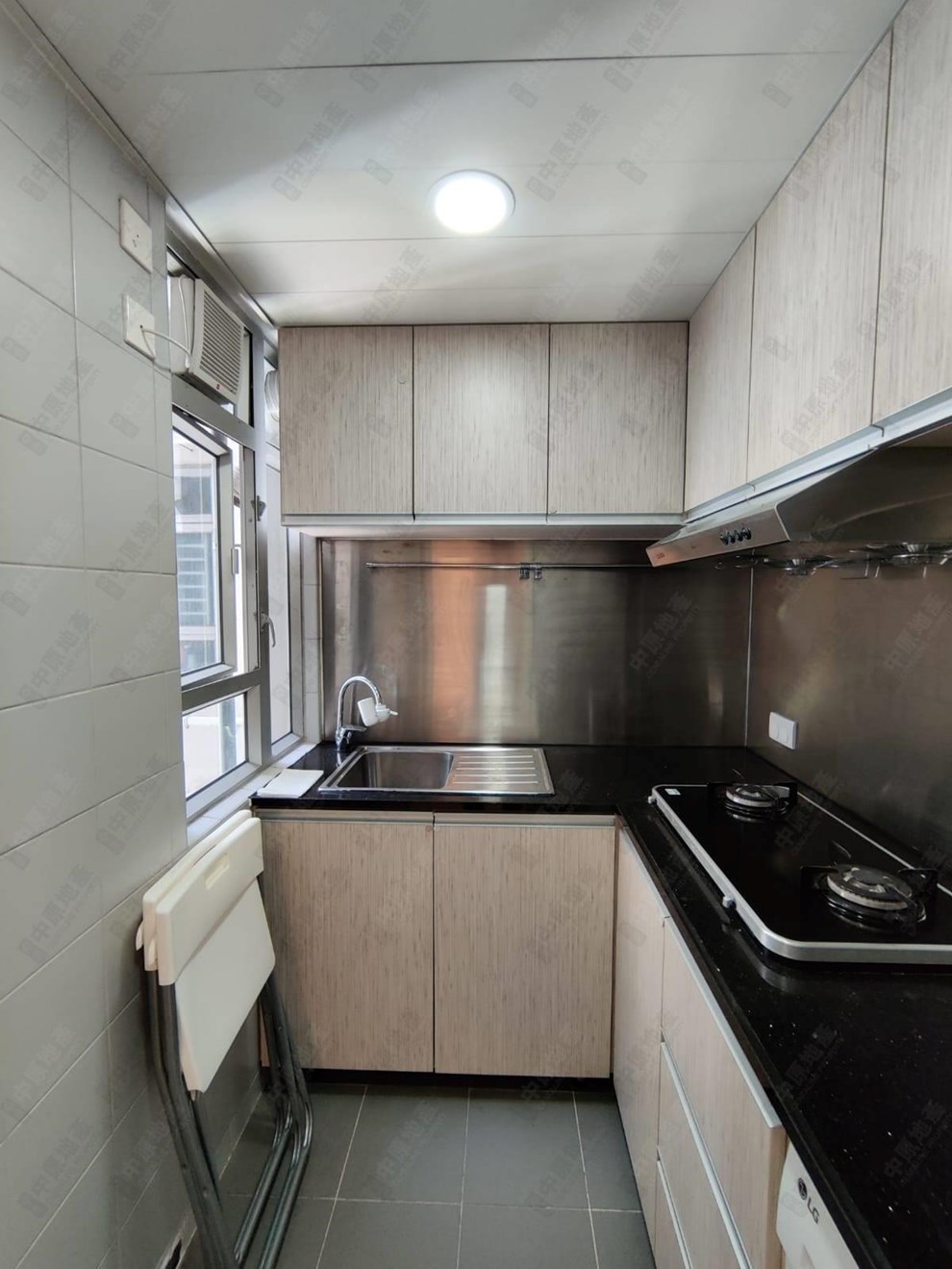 Unit Interior-Kitchen