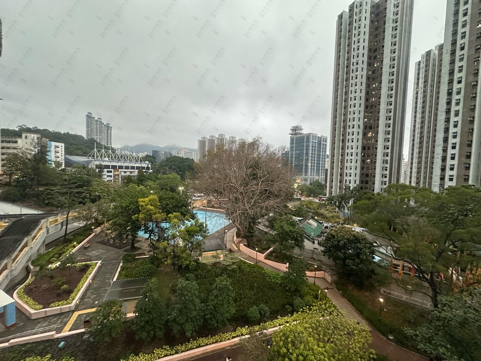 窗外景觀-由睡房