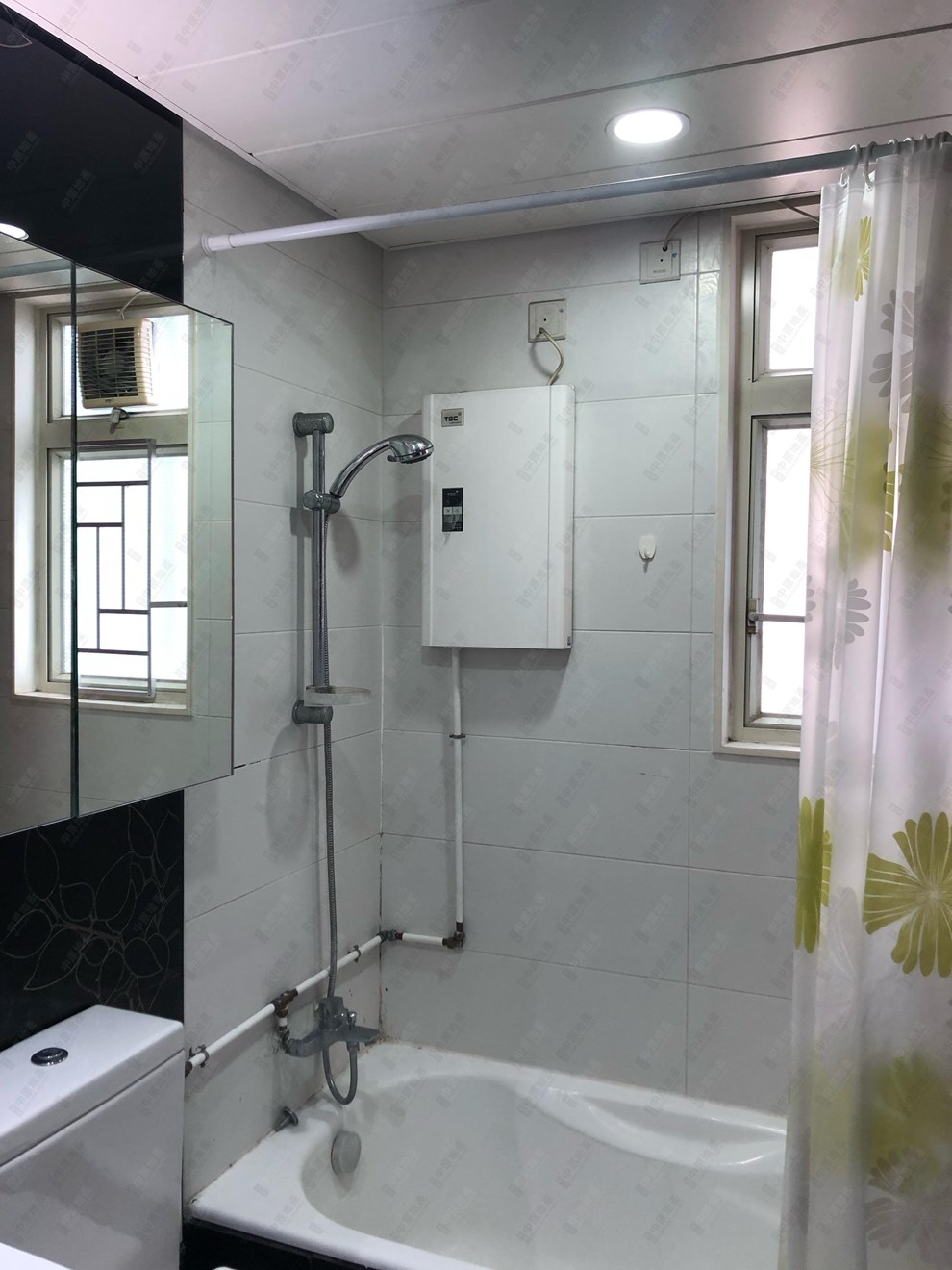 Unit Interior-Washroom